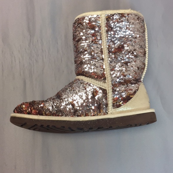 Ugg Gold Sequin Boots Sz. 6 s/n 3353 - Picture 9 of 10